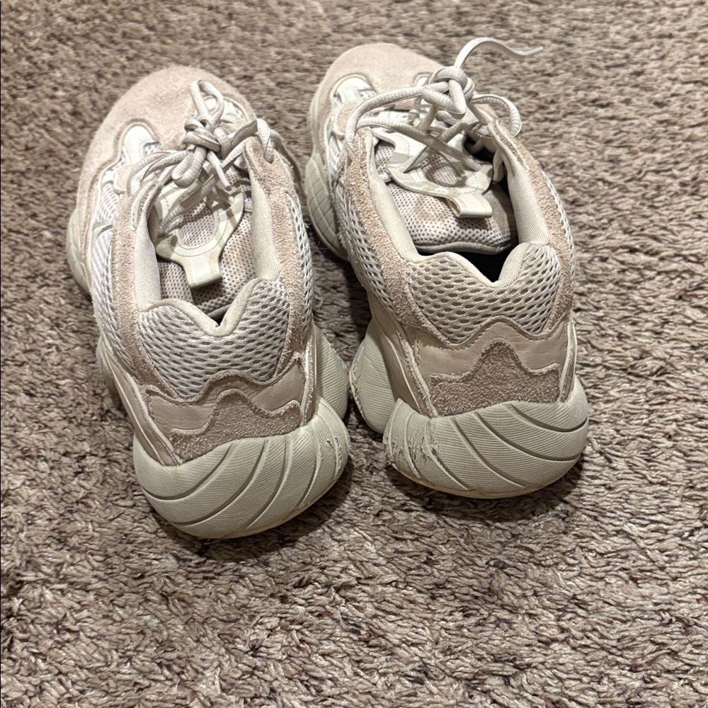 Yeezy 500 “Blush” - Picture 5 of 7